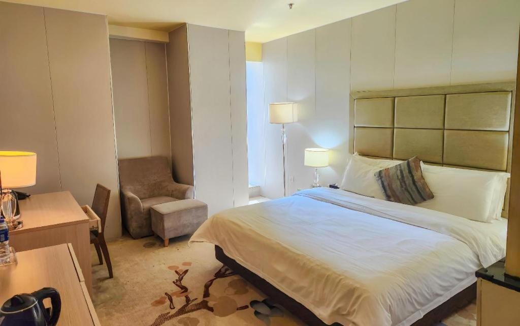 Boke Boutique Hotel Shenzhen Longgang Bagian luar foto