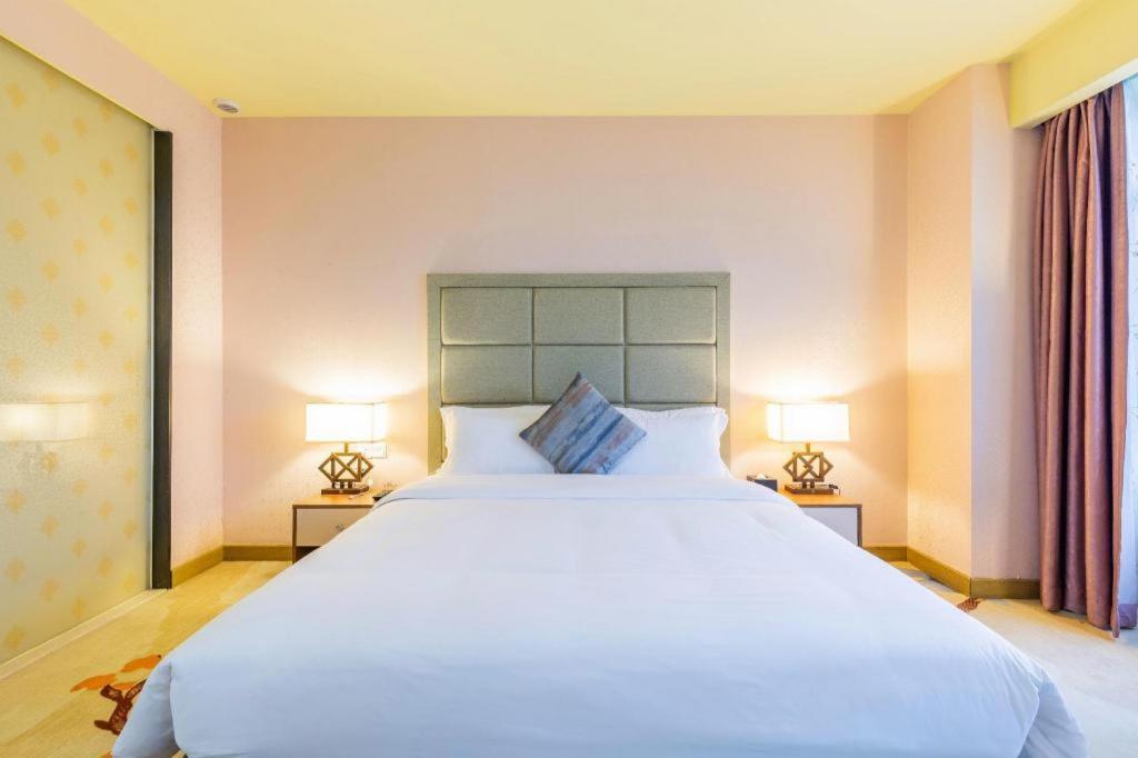 Boke Boutique Hotel Shenzhen Longgang Bagian luar foto